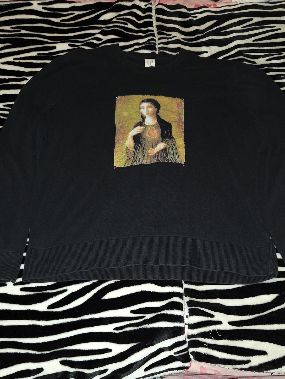 Gap Crew Neck